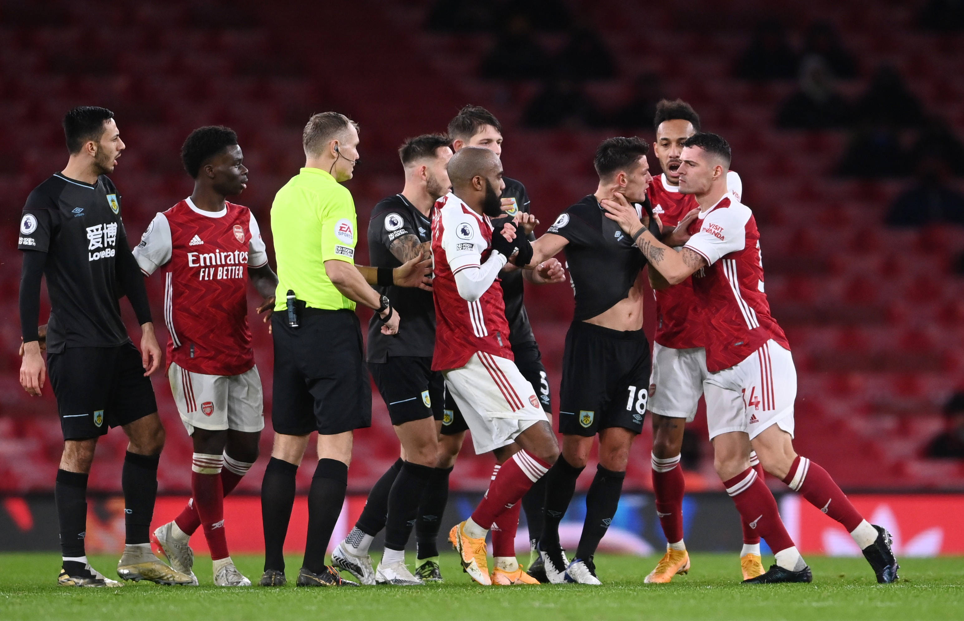 就在这种背 就在这种背