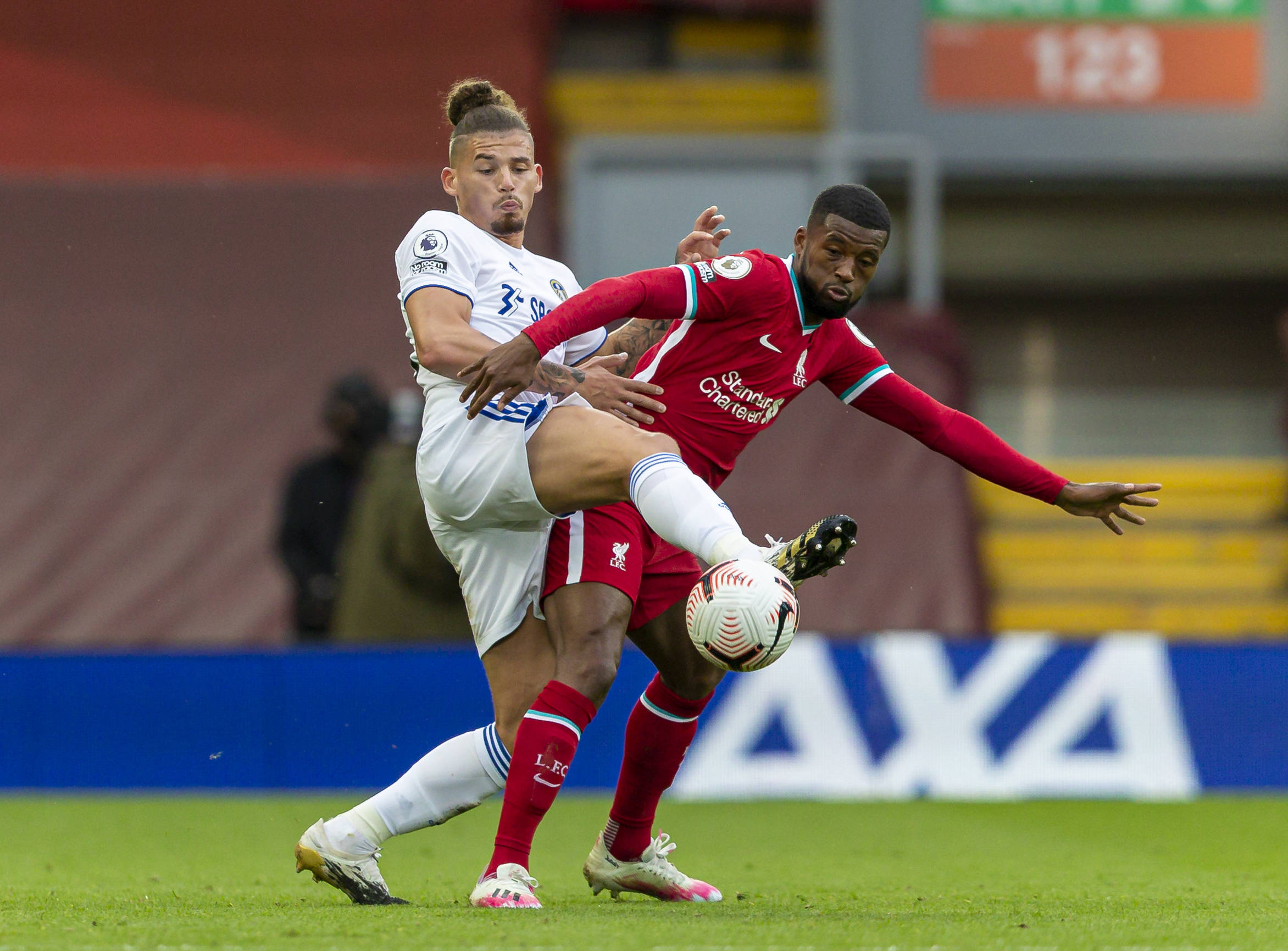 都充满了挑 都充满了挑